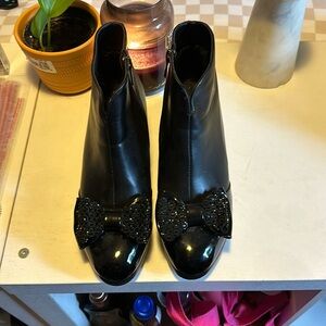 Bruna black ankle booties